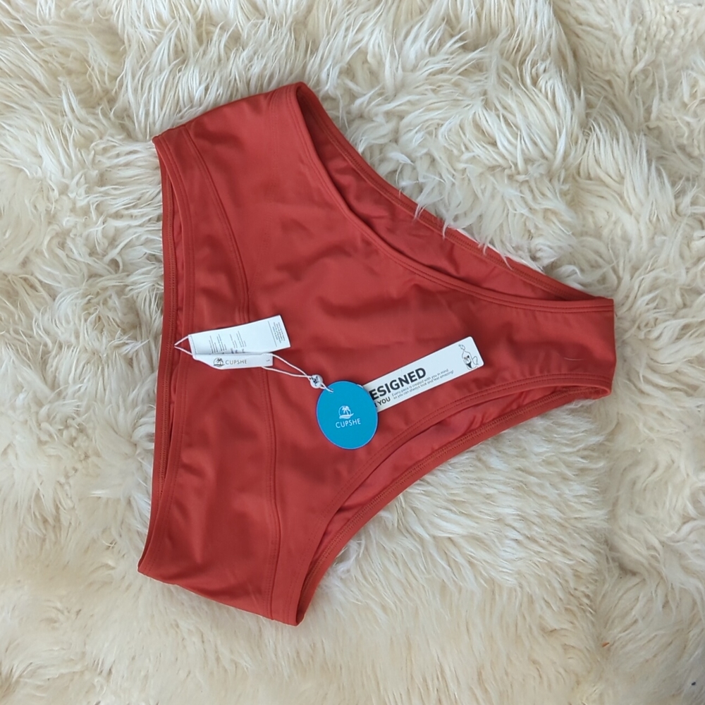 Highwaisted Cupshe Coral bikini bottoms, size L
